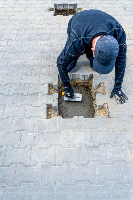 Gartenhaus Fundamente erstellen mit einem Spaten